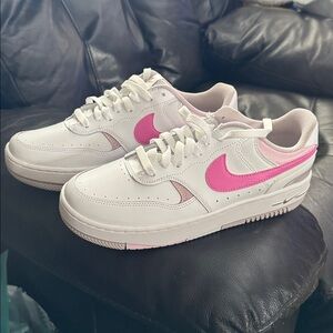 Nike gamma force, pink & white leather women's low top sneakers 9.5